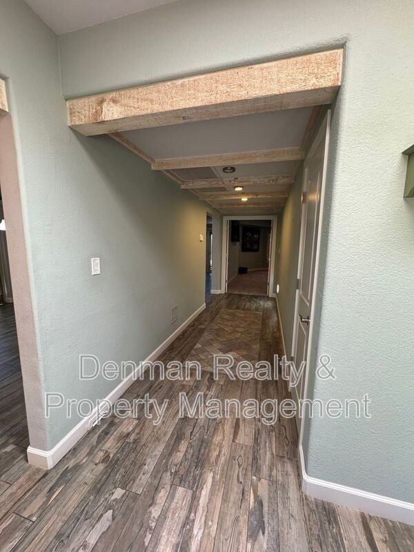 8100 E Camelback Rd #14 - Photo 6 of 35