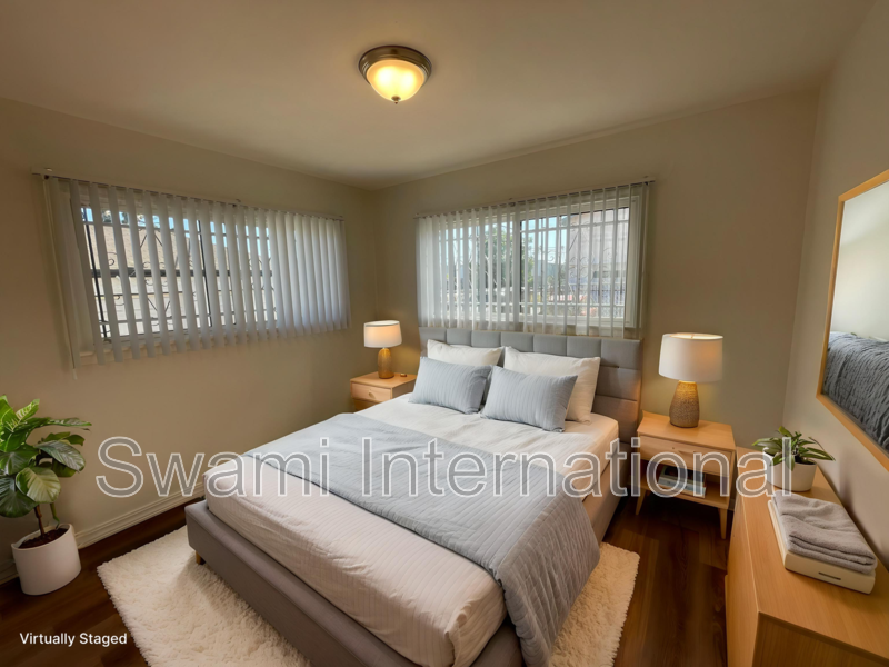 724 W 80th St - Photo 3 of 24