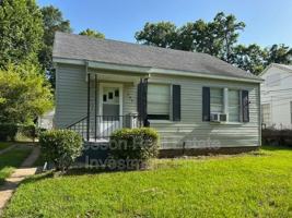 featured image of 225 E Elmwood St
