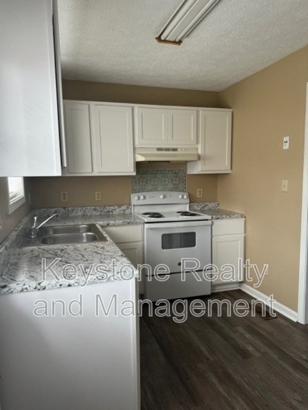 306 Thompsonville Ln #905 - Photo 4 of 10