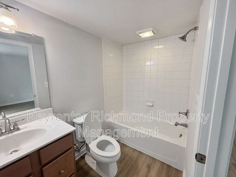 1404 Whitehurst Way - Photo 6 of 24