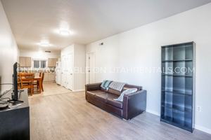 featured image of 884 En #E2-1