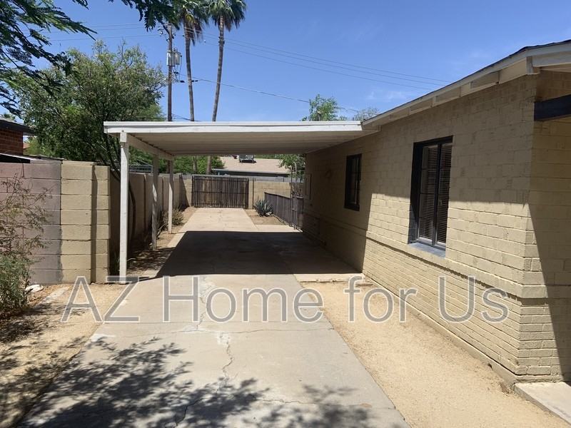 1722 W Osborn Rd - Photo 2 of 10
