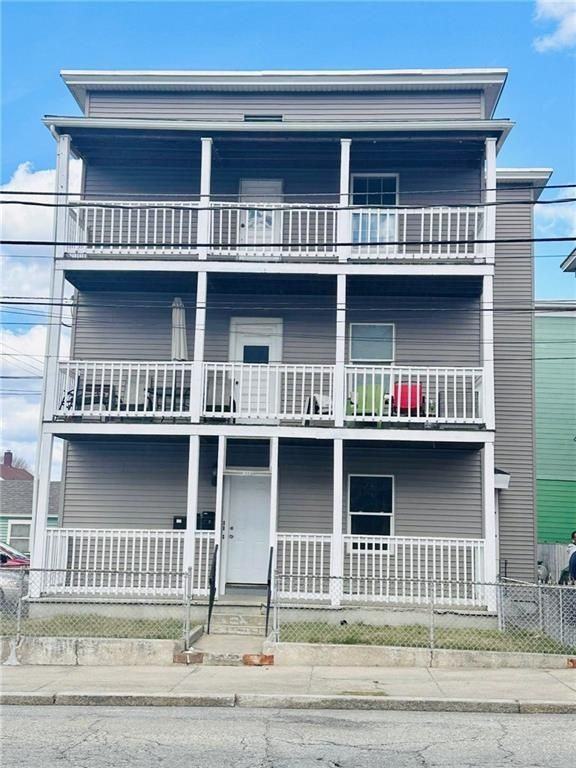 518 Privilege St ##3