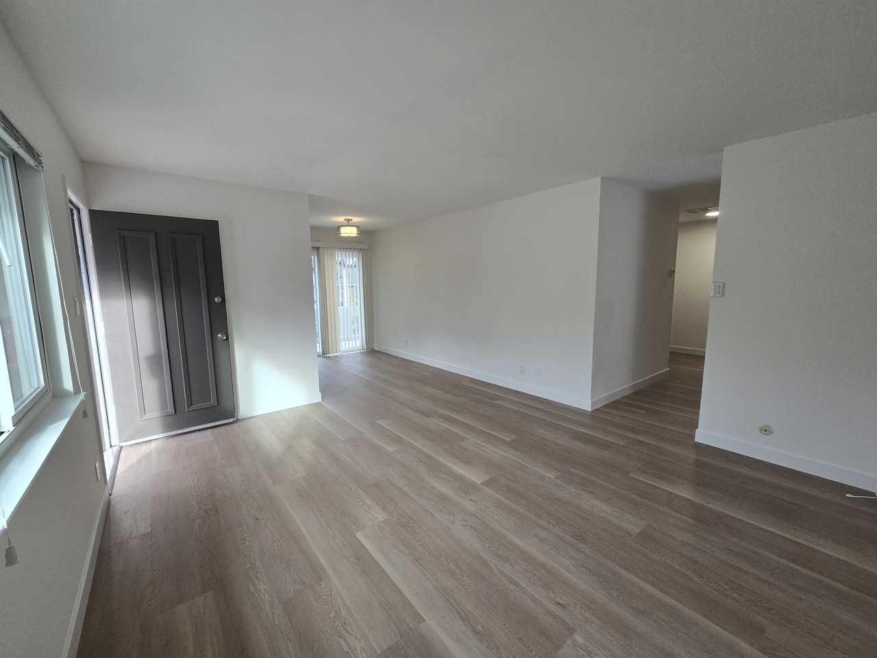 910 Academy Ave - Photo 4 of 18