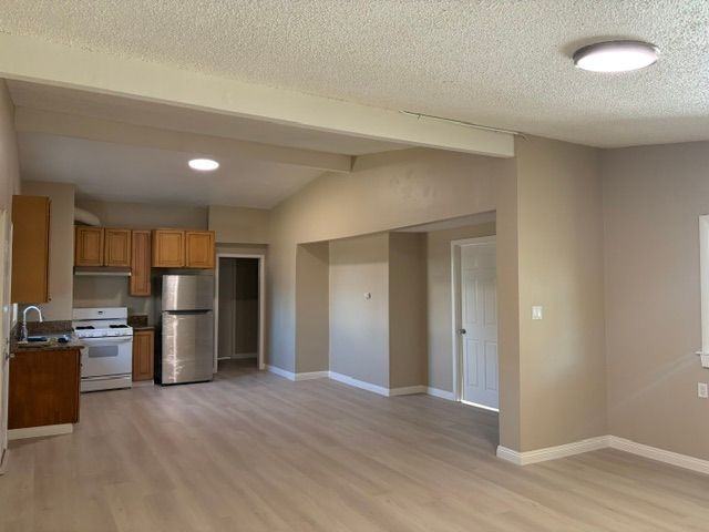 1782 Bainbridge St - Photo 3 of 7