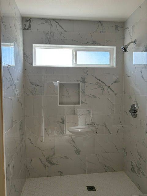 1782 Bainbridge St - Photo 5 of 7
