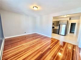 featured image of 525 Charles St ##2