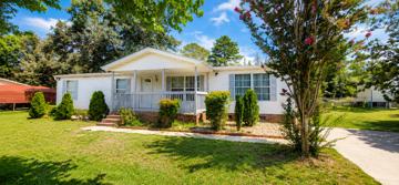 featured image of 3513 Sandpiper Rd