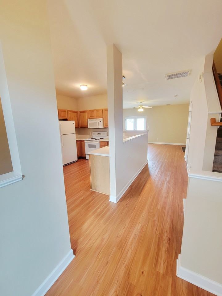 8327 Glenwood Springs Ct - Photo 2 of 47