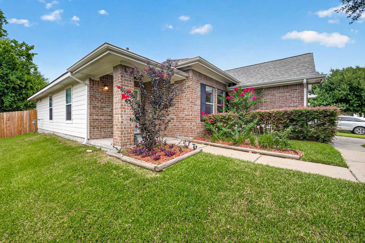 13022 Cherton Ct - Photo 5 of 13