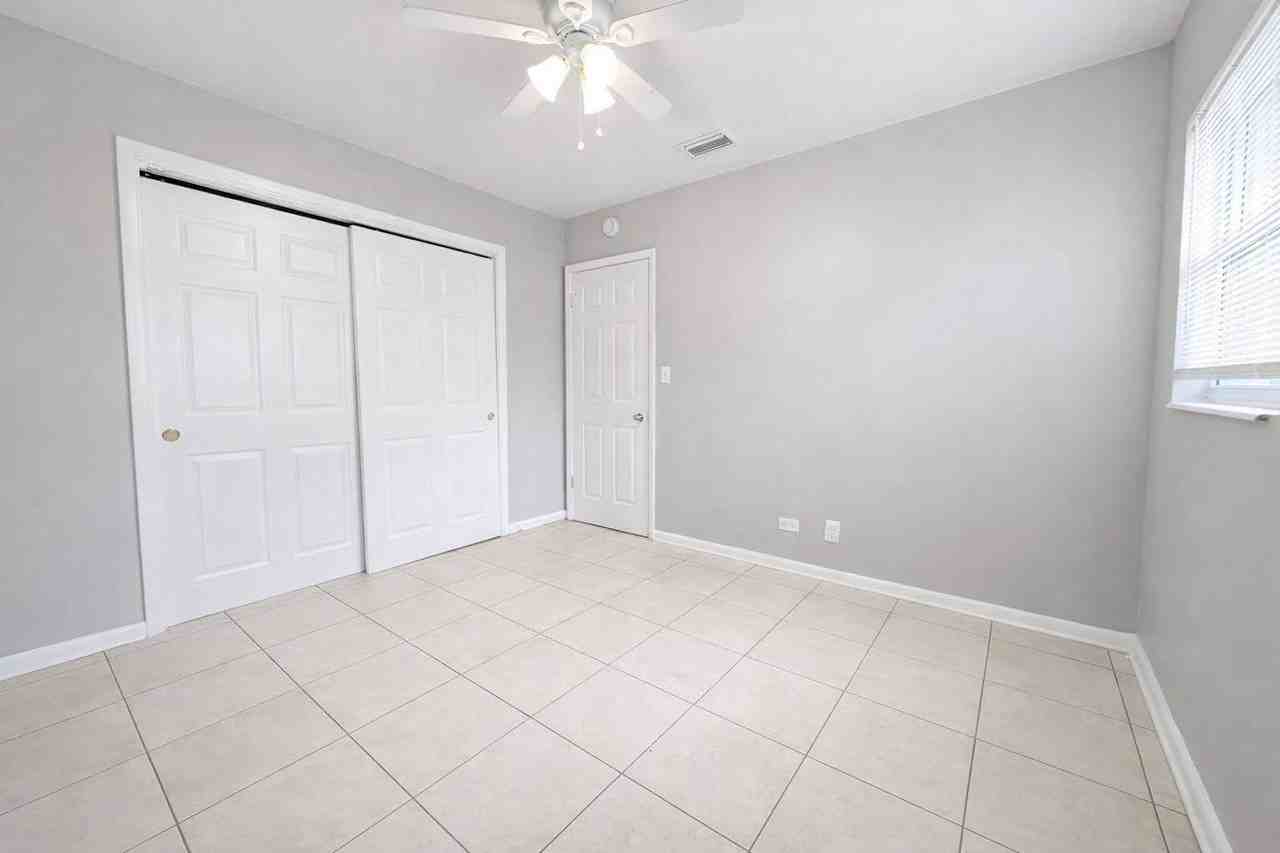 3707 E North Bay St - Photo 4 of 9