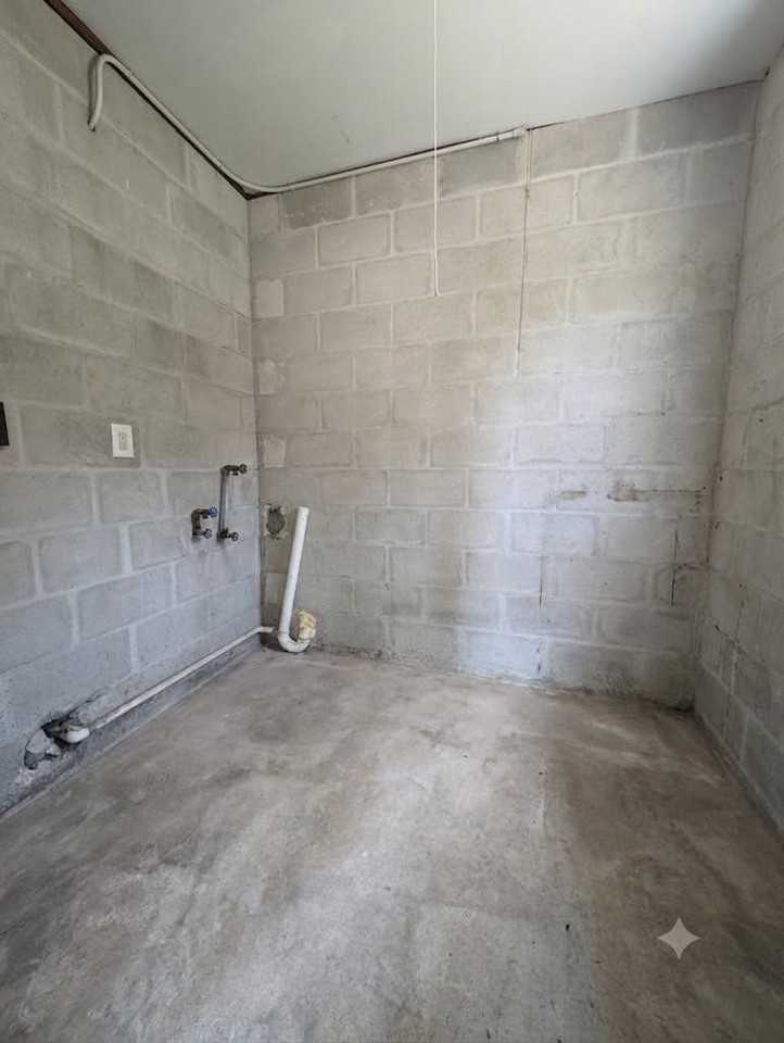 3707 E North Bay St - Photo 5 of 9