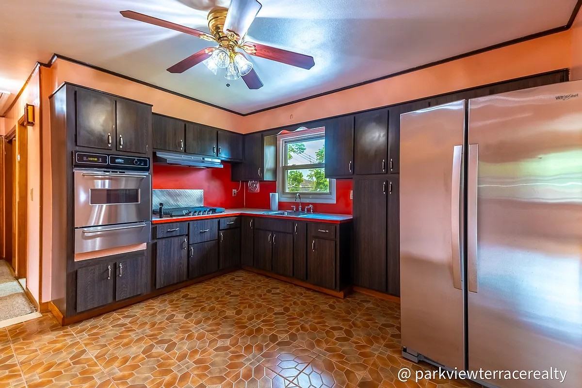 192 Raritan Ave - Photo 7 of 21