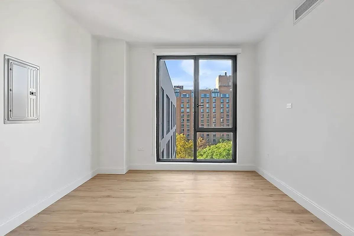 300 W 136th St - Photo 6 of 18