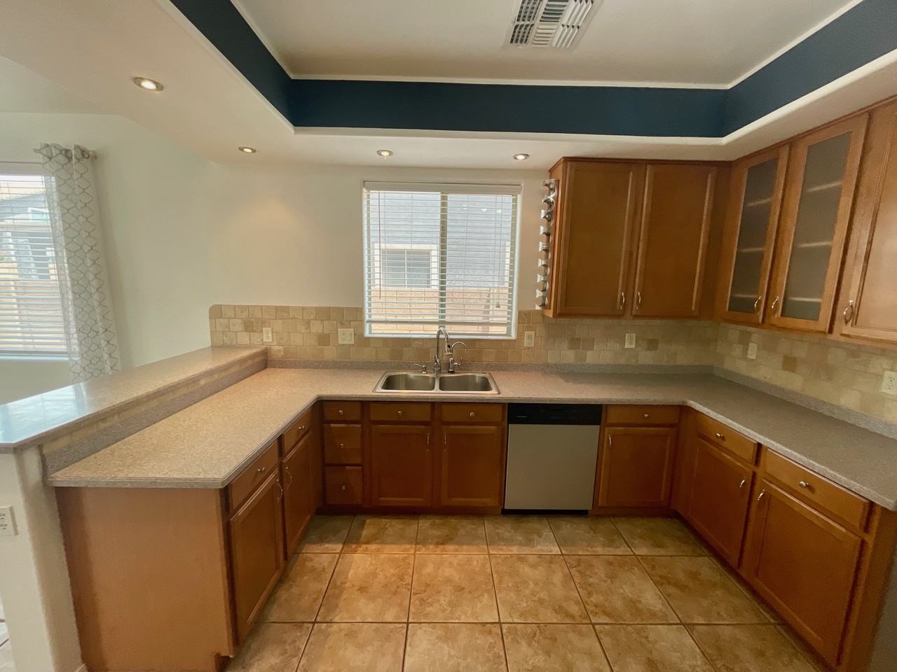 14984 W Desert Hills Dr - Photo 3 of 36