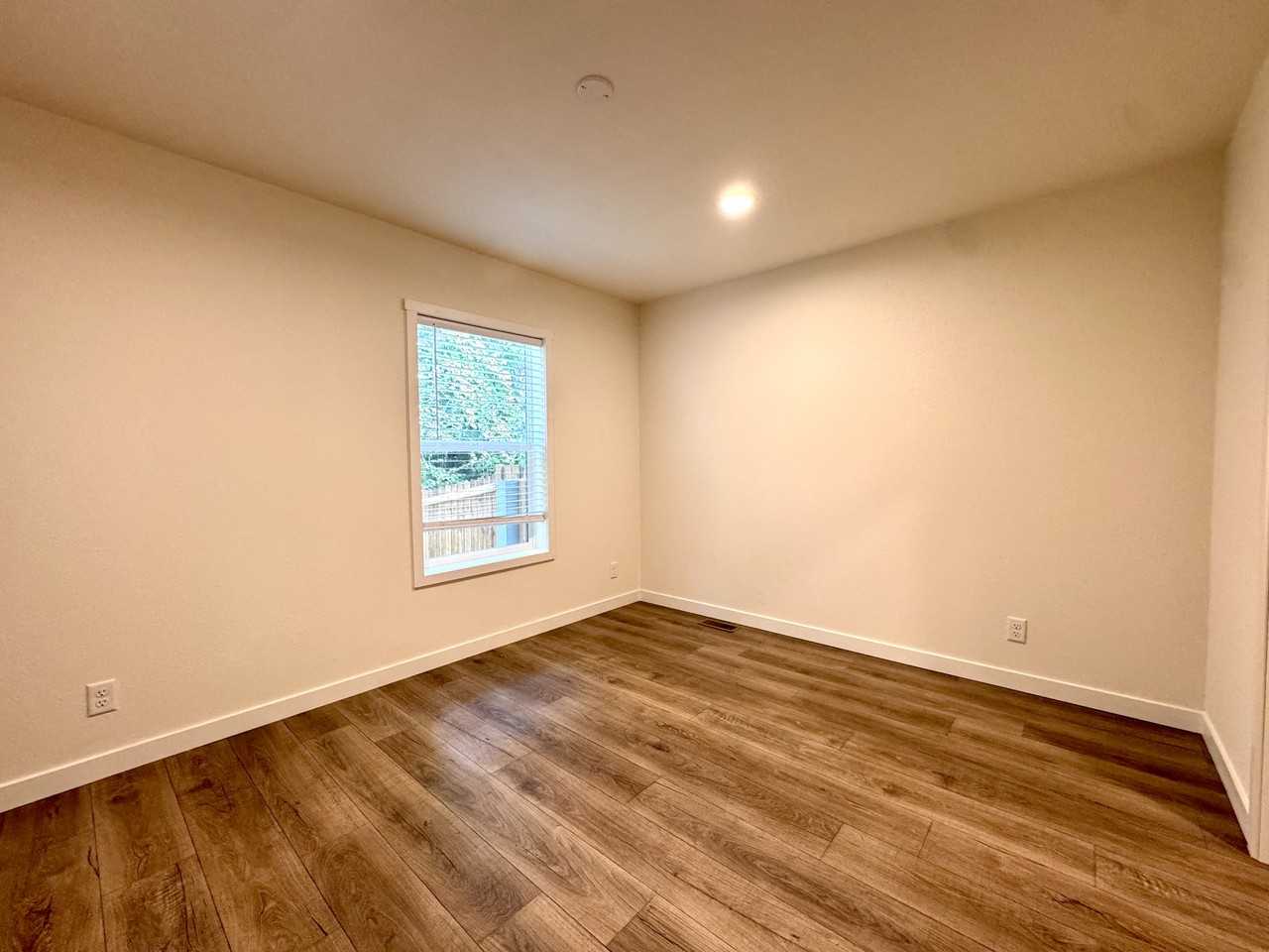 321 E Panorama Dr - Photo 7 of 15