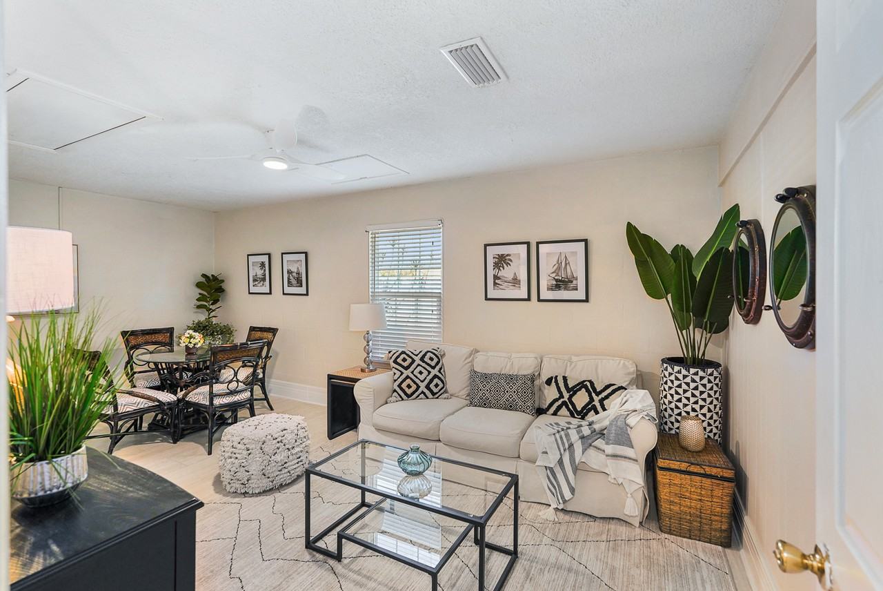 635 Melody Cir - Photo 3 of 13