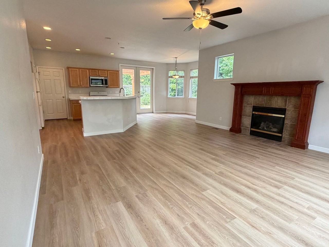184 Sw 105th Ter - Photo 6 of 29