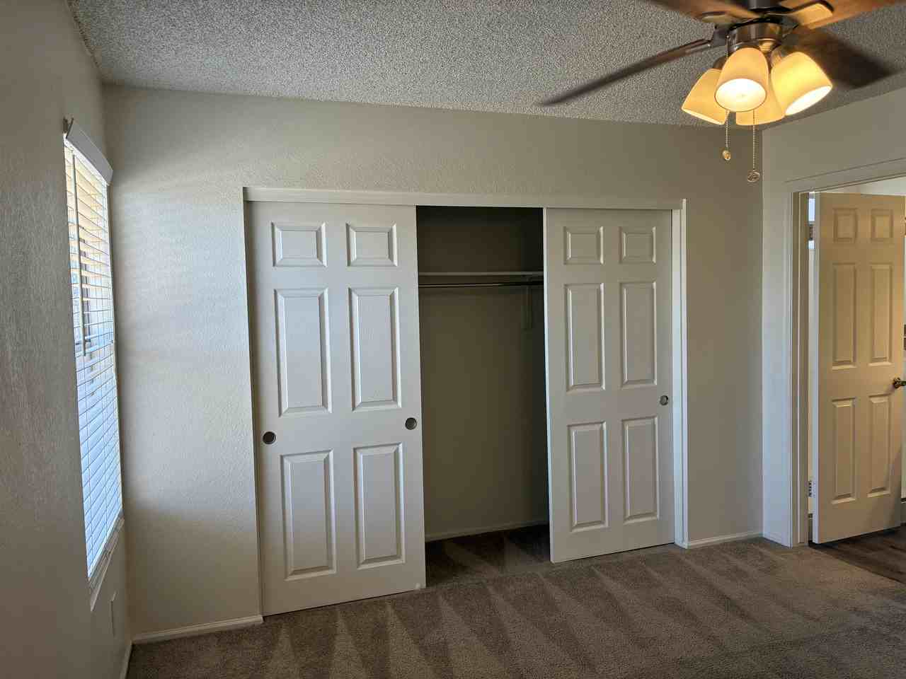5637 W Yucca St - Photo 5 of 40