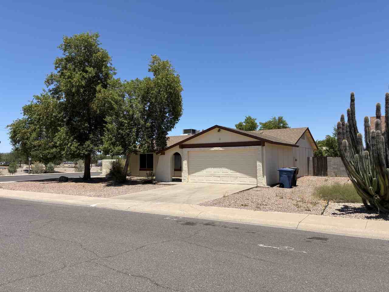 3672 W Oakland St - Photo 2 of 42