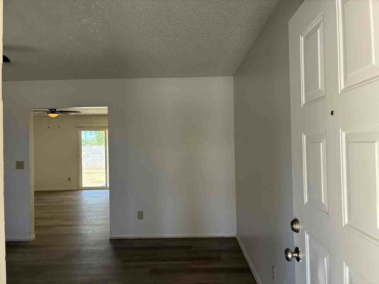 3672 W Oakland St - Photo 4 of 42