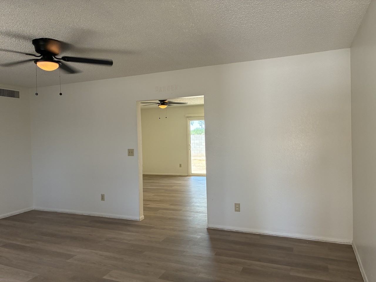 3672 W Oakland St - Photo 5 of 42