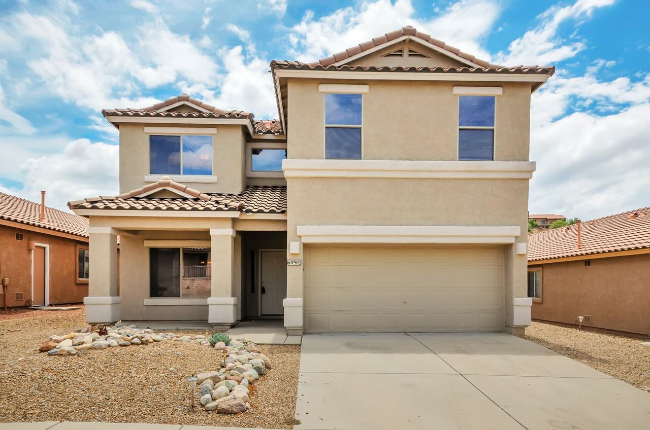 60903 E Silky Mane Dr - Photo 3 of 30