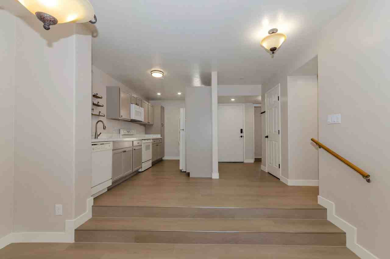5675 N Camino Esplendora #1105 - Photo 6 of 17