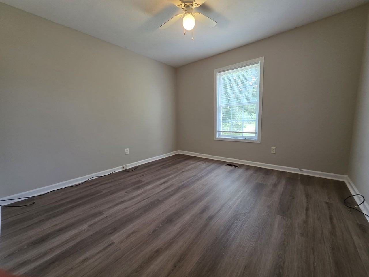258 Lambert Overlook Cir - Photo 4 of 20