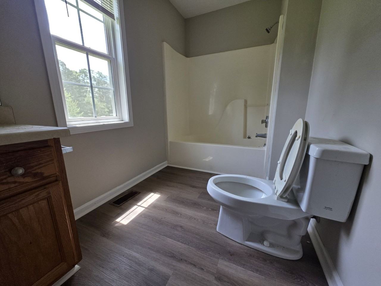258 Lambert Overlook Cir - Photo 7 of 20