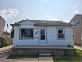 featured image of 14727 Mulberry St