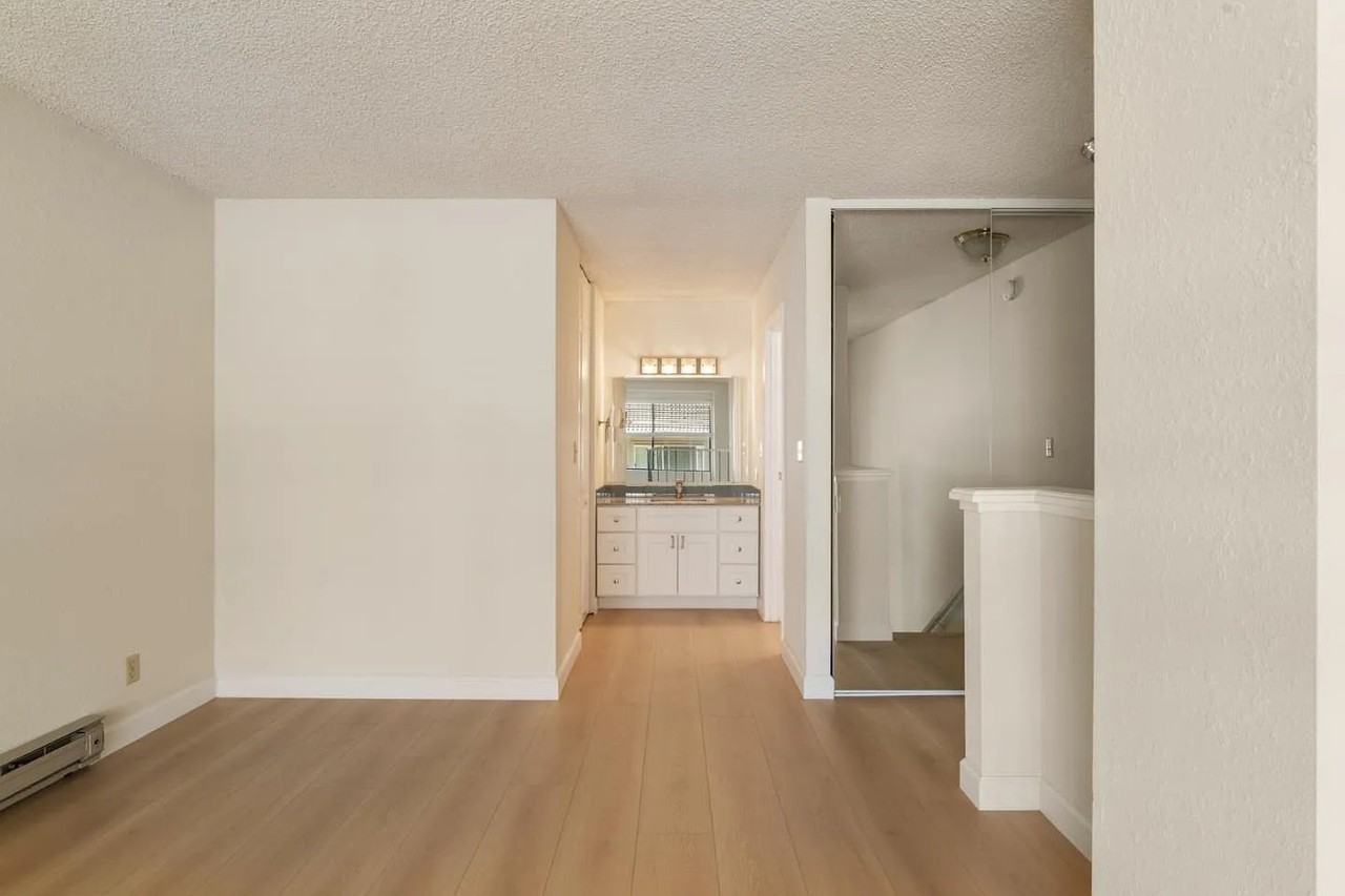 385 Mandarin Dr #11 - Photo 7 of 8