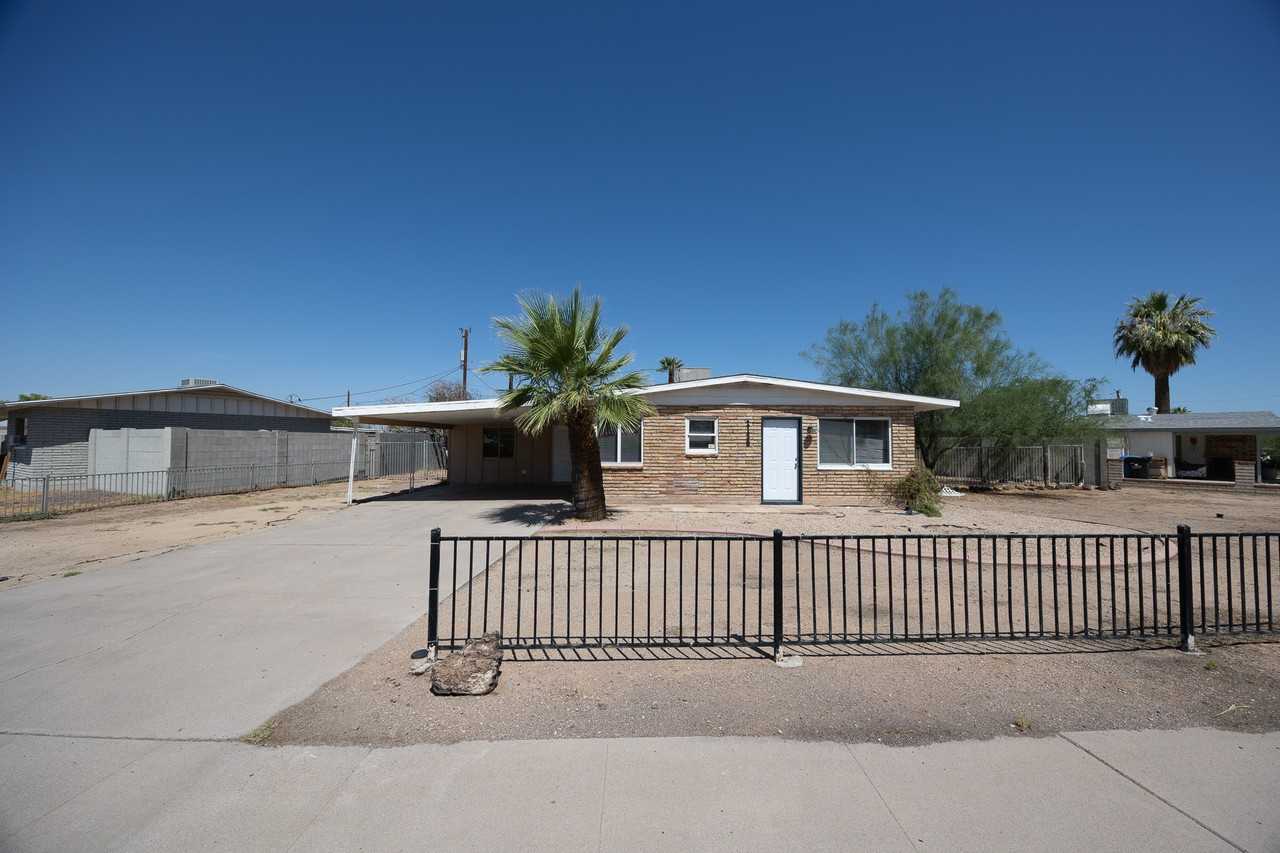 2130 W Cortez St - Photo 3 of 24