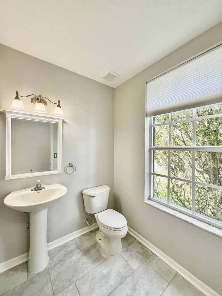 10653 Marsha Dr - Photo 6 of 50