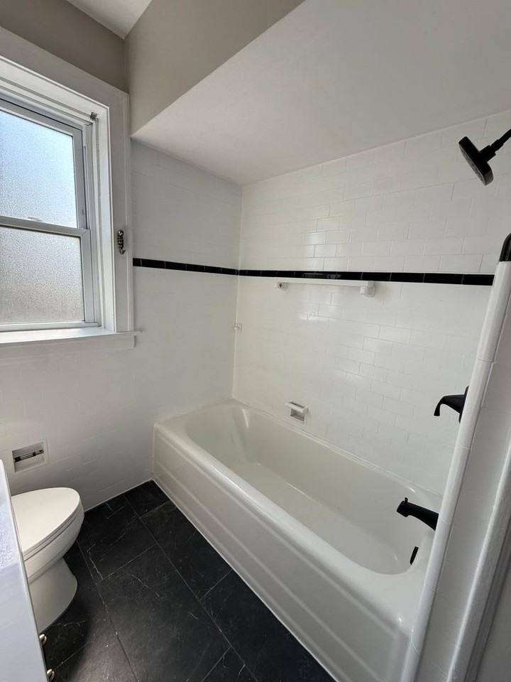 1316 Seward St #3 - Photo 7 of 10