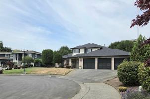 featured image of 1702 Nw Gregory Dr