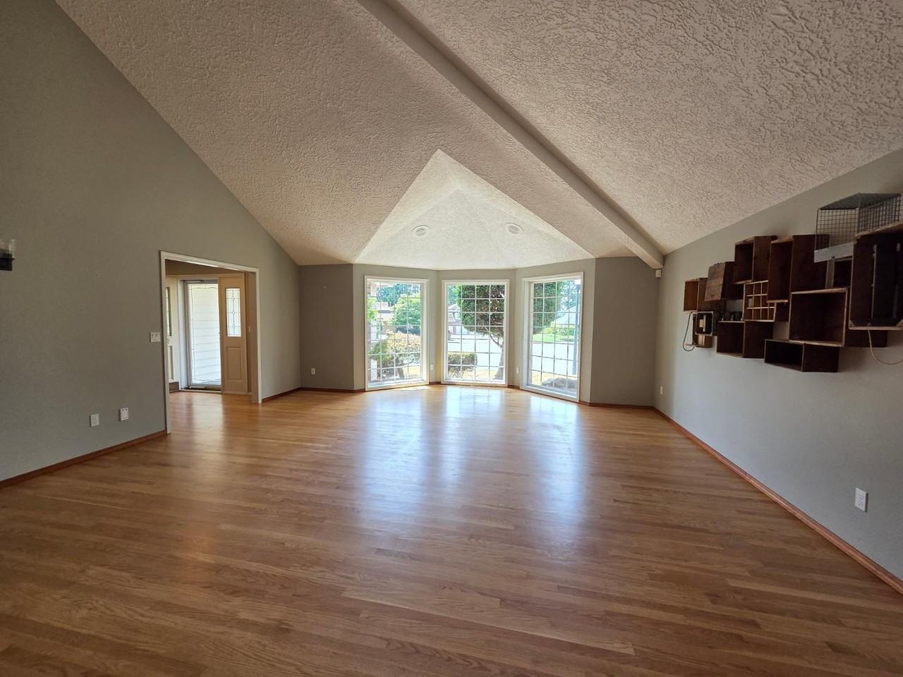1702 Nw Gregory Dr - Photo 6 of 30