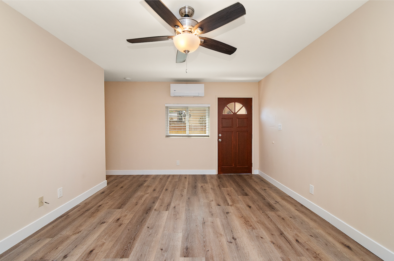 430 N Maria Ave - Photo 5 of 28
