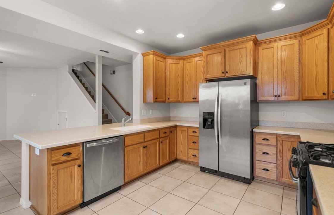 679 Kaitlin Ln #NA - Photo 4 of 17