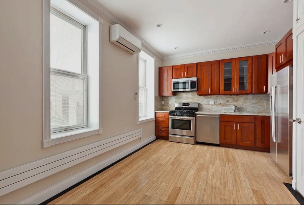 4536 11th St #2 - Photo 2 of 6
