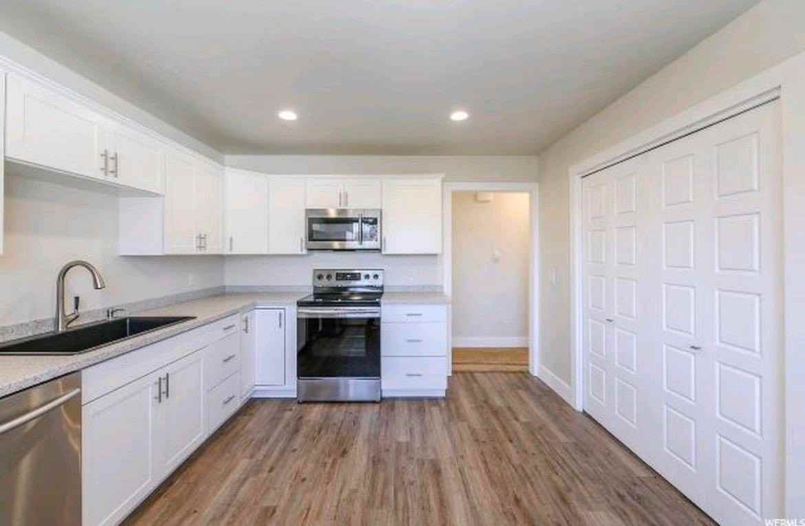 3947 Alberly Way #3947 - Photo 3 of 12