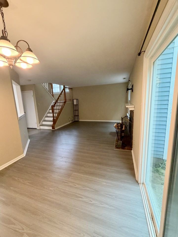 42 Carousel Cir #NA - Photo 2 of 15