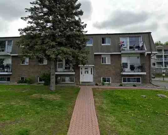 6640 Notre Dame St #306