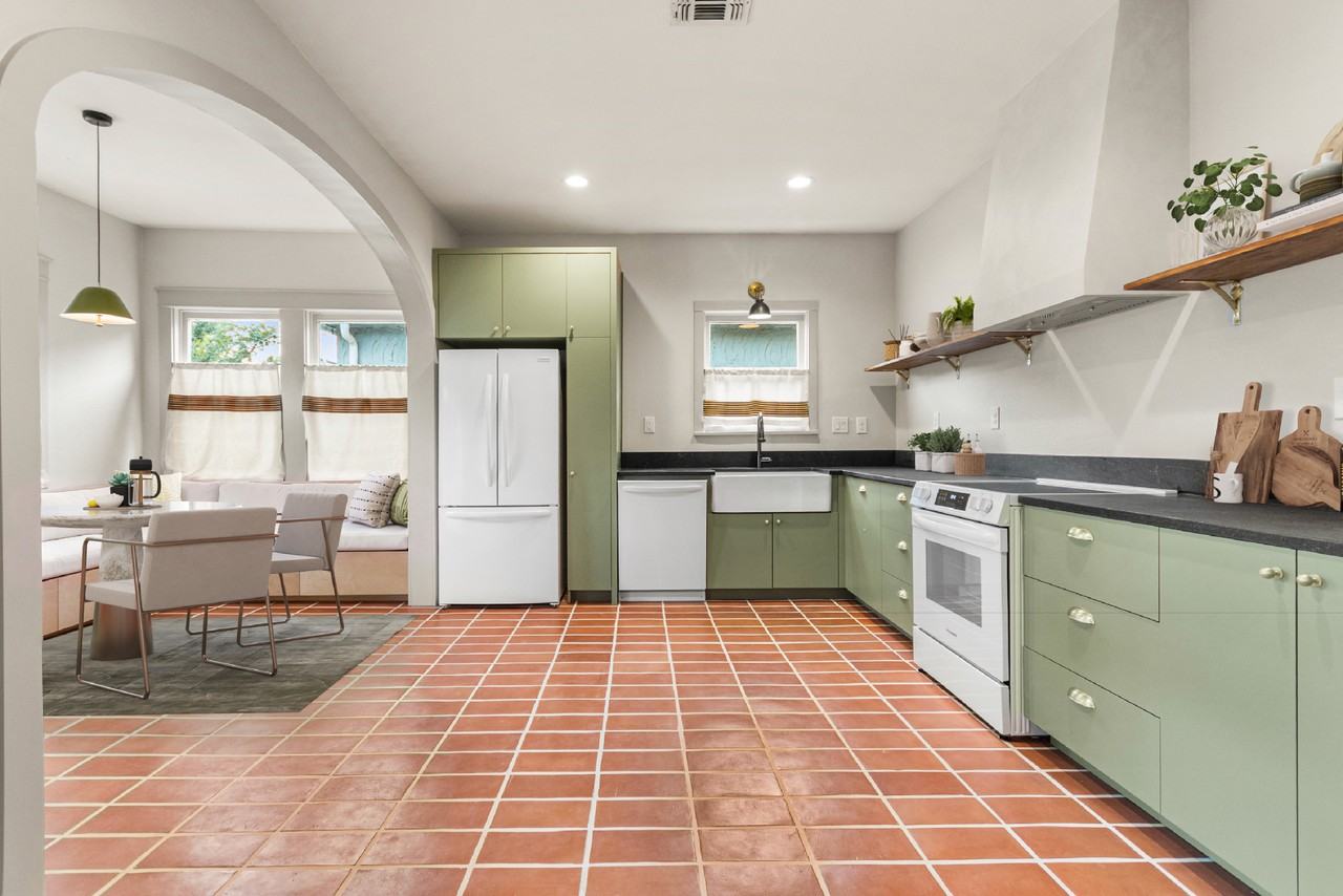 1914 W Magnolia Ave #NA - Photo 2 of 18