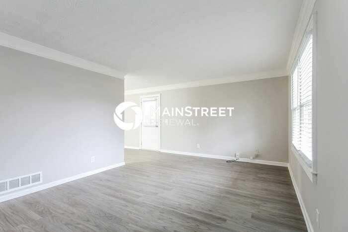 784 Marthas Dr - Photo 3 of 18