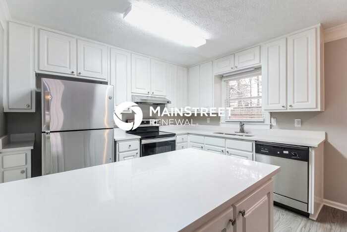 784 Marthas Dr - Photo 5 of 18