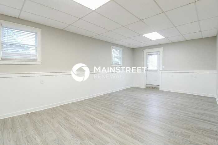 784 Marthas Dr - Photo 6 of 18