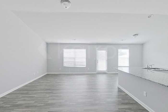 1234 Amberlight Cir - Photo 2 of 25