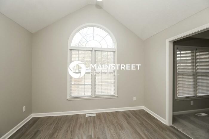 403 Erica Ct - Photo 4 of 19